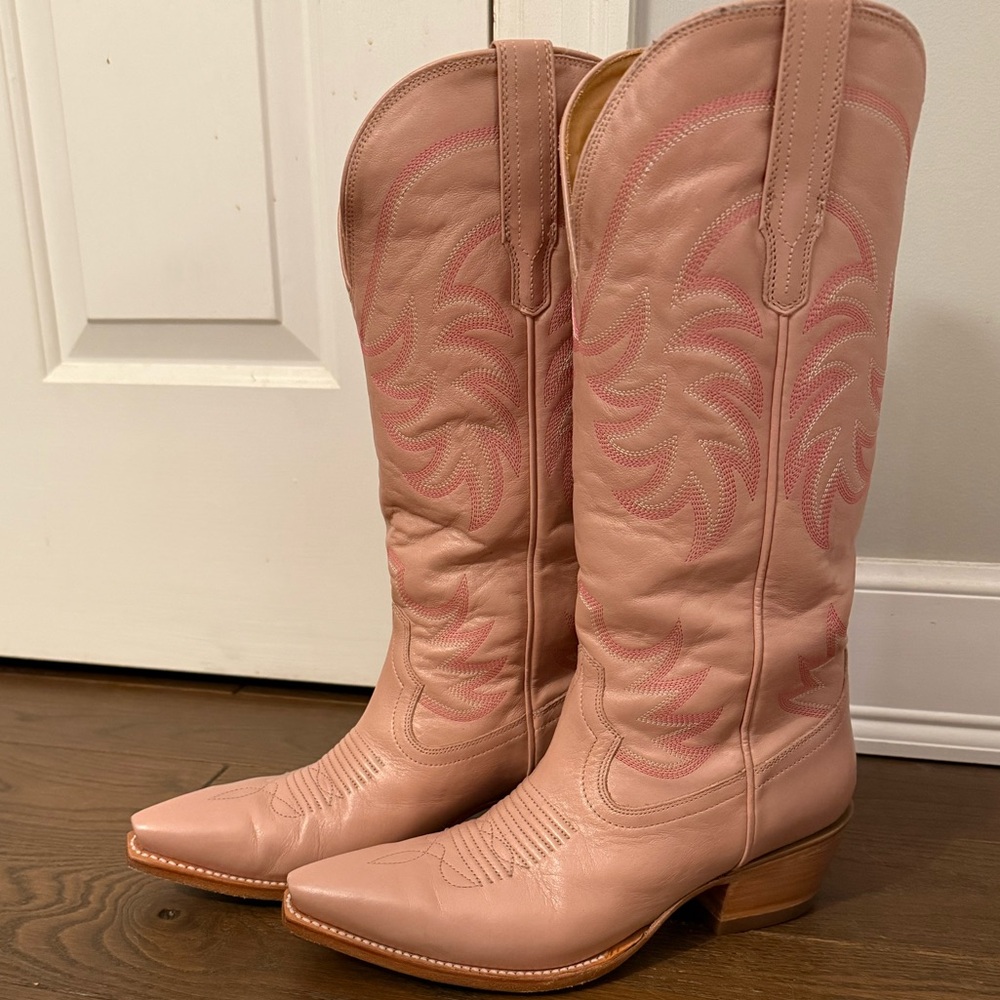 SOLD ❌❌Tecovas Misty Rose Annie